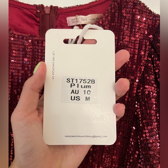 Selfie Leslie Res Sequin Dress - Picture 4 of 5